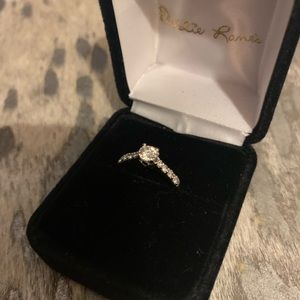 18k white gold .41 carat diamond engagement ring
